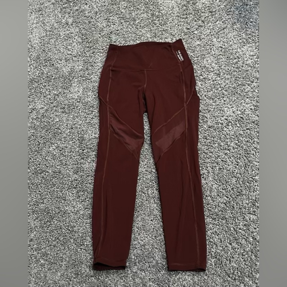 Lululemon/Barry’s leggings.